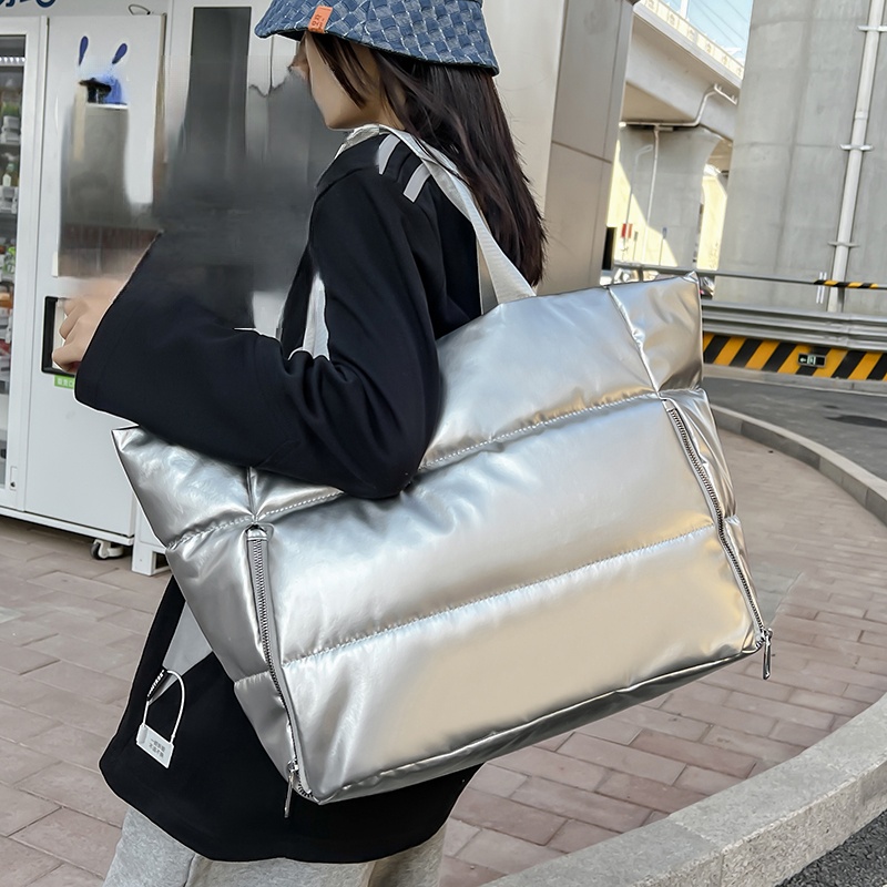 Women Y2k Silver Shoulder Bag  - Down Jacket Packable 리뷰 및 가격